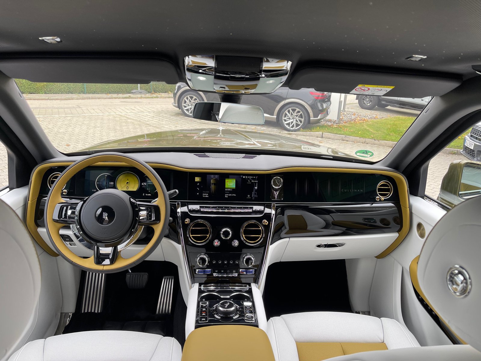 Rolls-Royce Cullinan — photo 8
